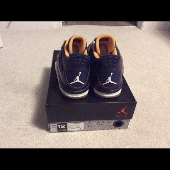 Air Jordan 4 Retro's - Picture 3 of 5